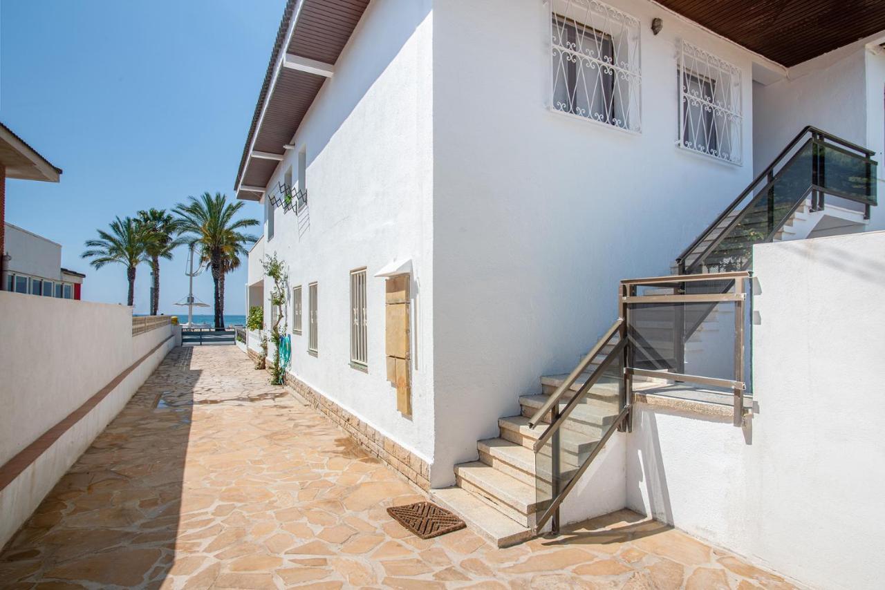 Beach House Cambrils Apartamento En Primera Linea De Playa Exteriör bild
